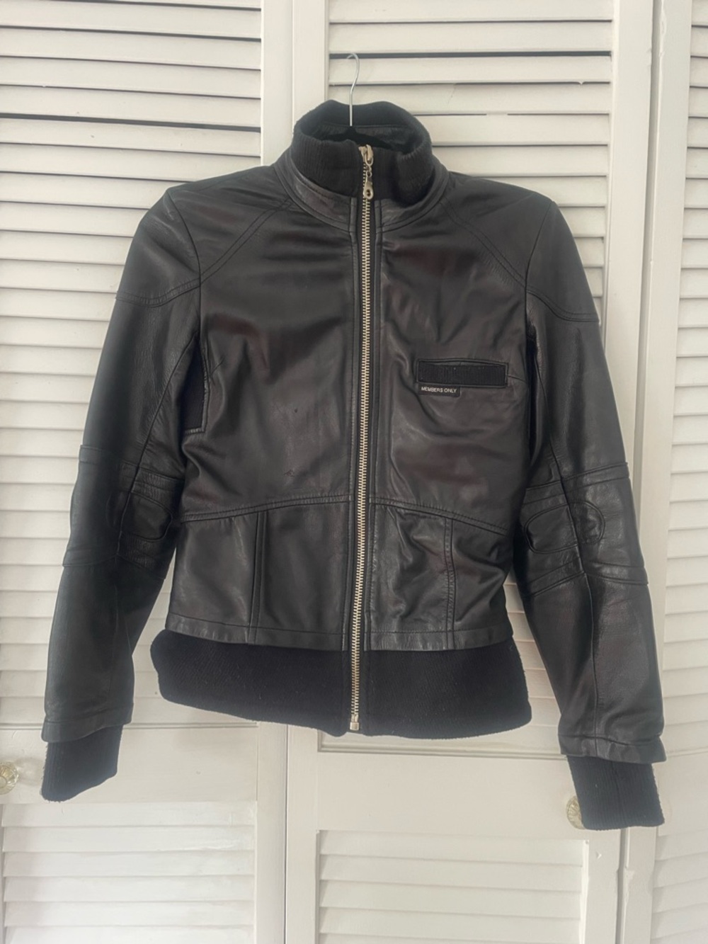 “Members Only” vintage Black (Lambskin) Leather Zip-Front Women's Jacket